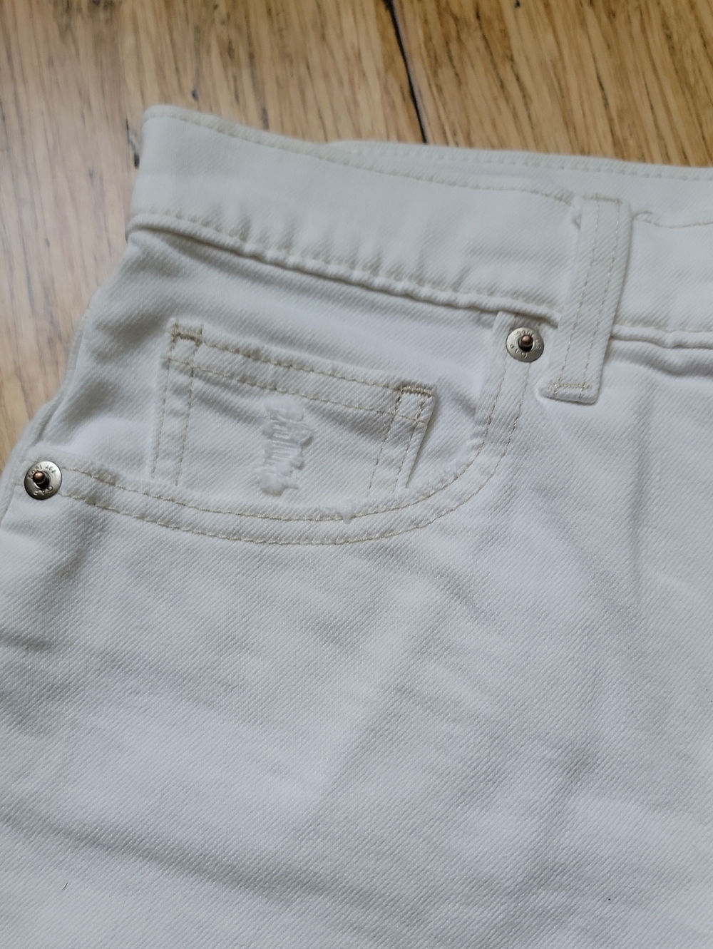 Gap 4 Inch High Rise Short White Women's High-Rise Denim Shorts - Picture 2 of 8